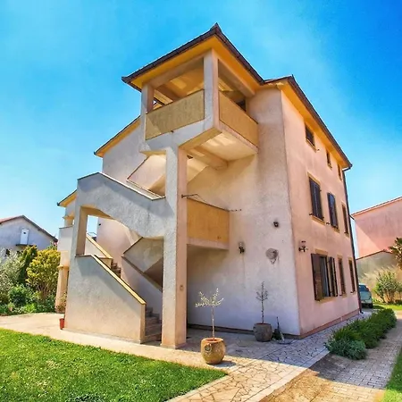 Für 4 Personen Ca 90 Qm In Medulin, Istrien Südküste Von Istrien - B60858 *